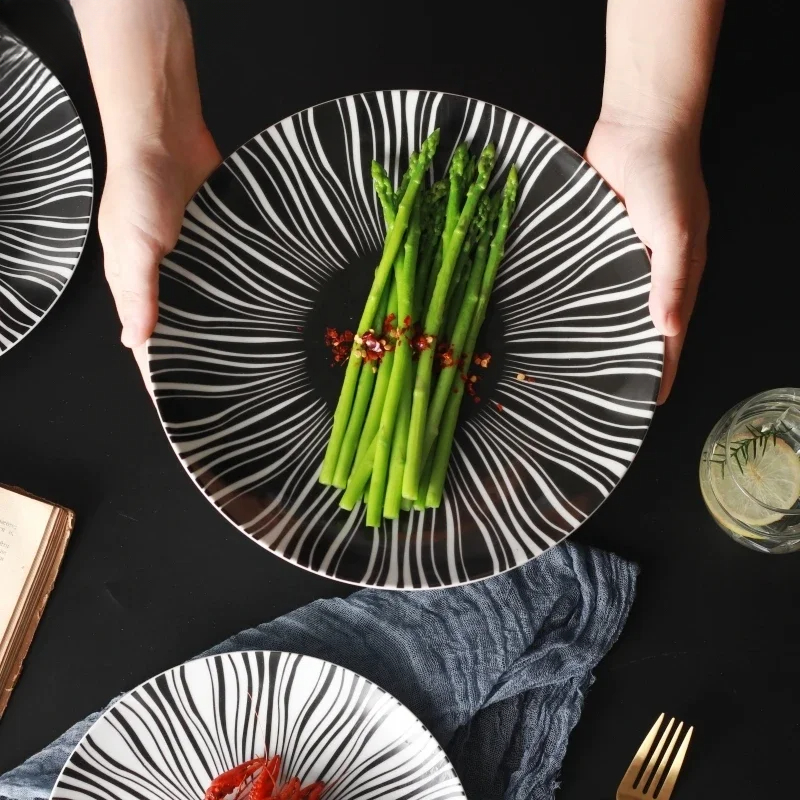 Food Snacks That Are Black - Seramik Siyah Beyaz Çizgili Sofra Dim